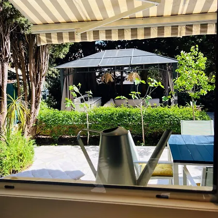 Superbe Avec Terrasse Jardin Et Parking Privé Appartamento